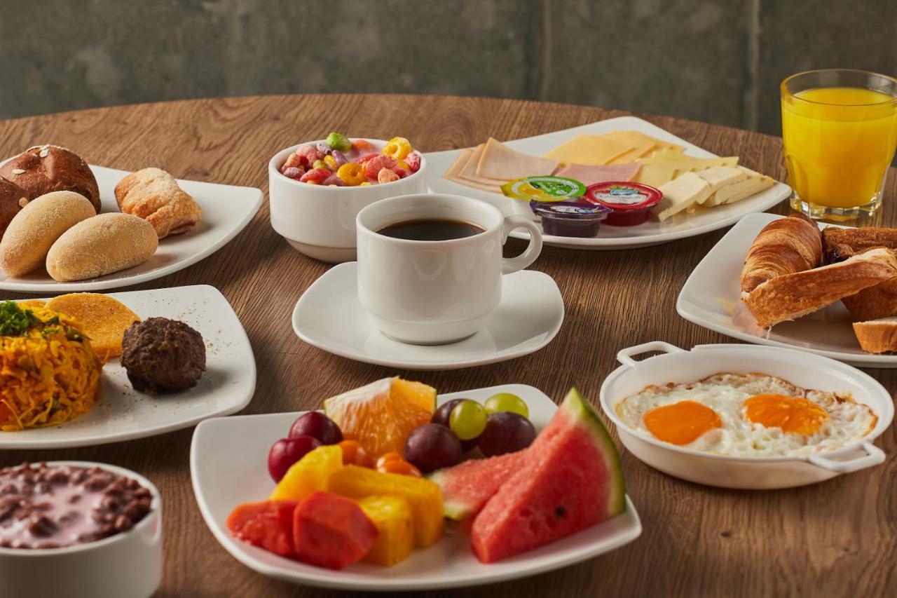 Hotel Ibis Cali Granada Εξωτερικό φωτογραφία