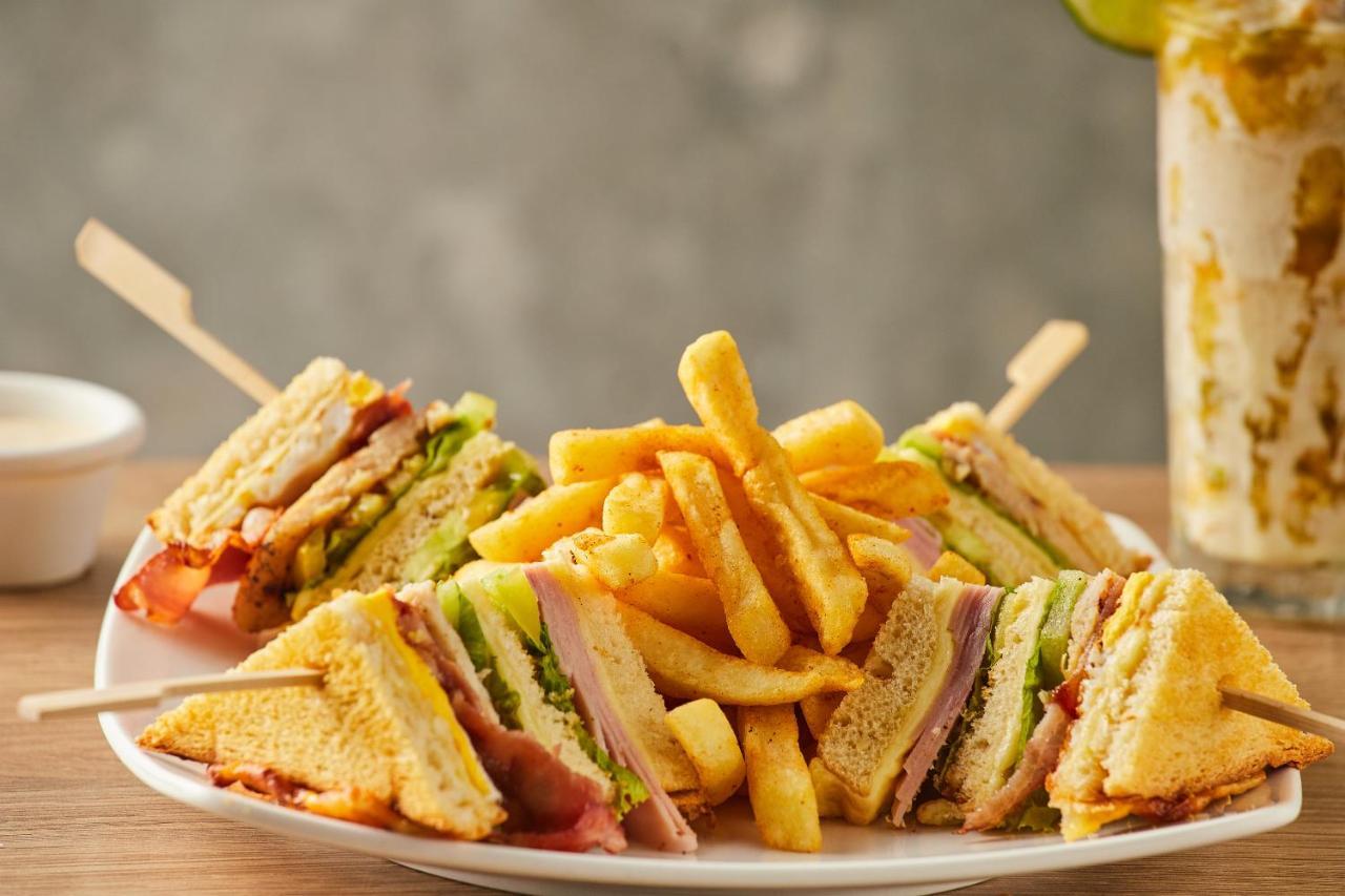 Hotel Ibis Cali Granada Εξωτερικό φωτογραφία