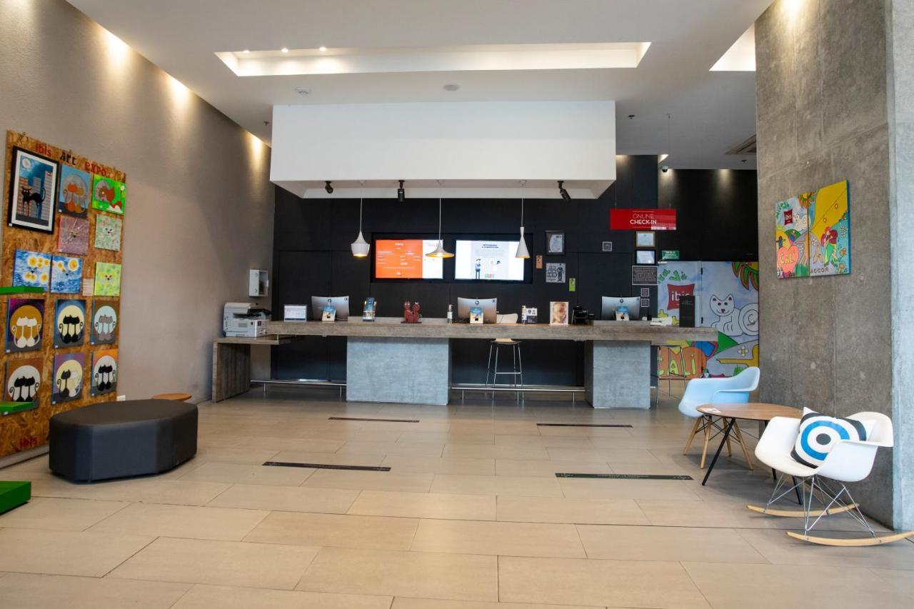 Hotel Ibis Cali Granada Εξωτερικό φωτογραφία