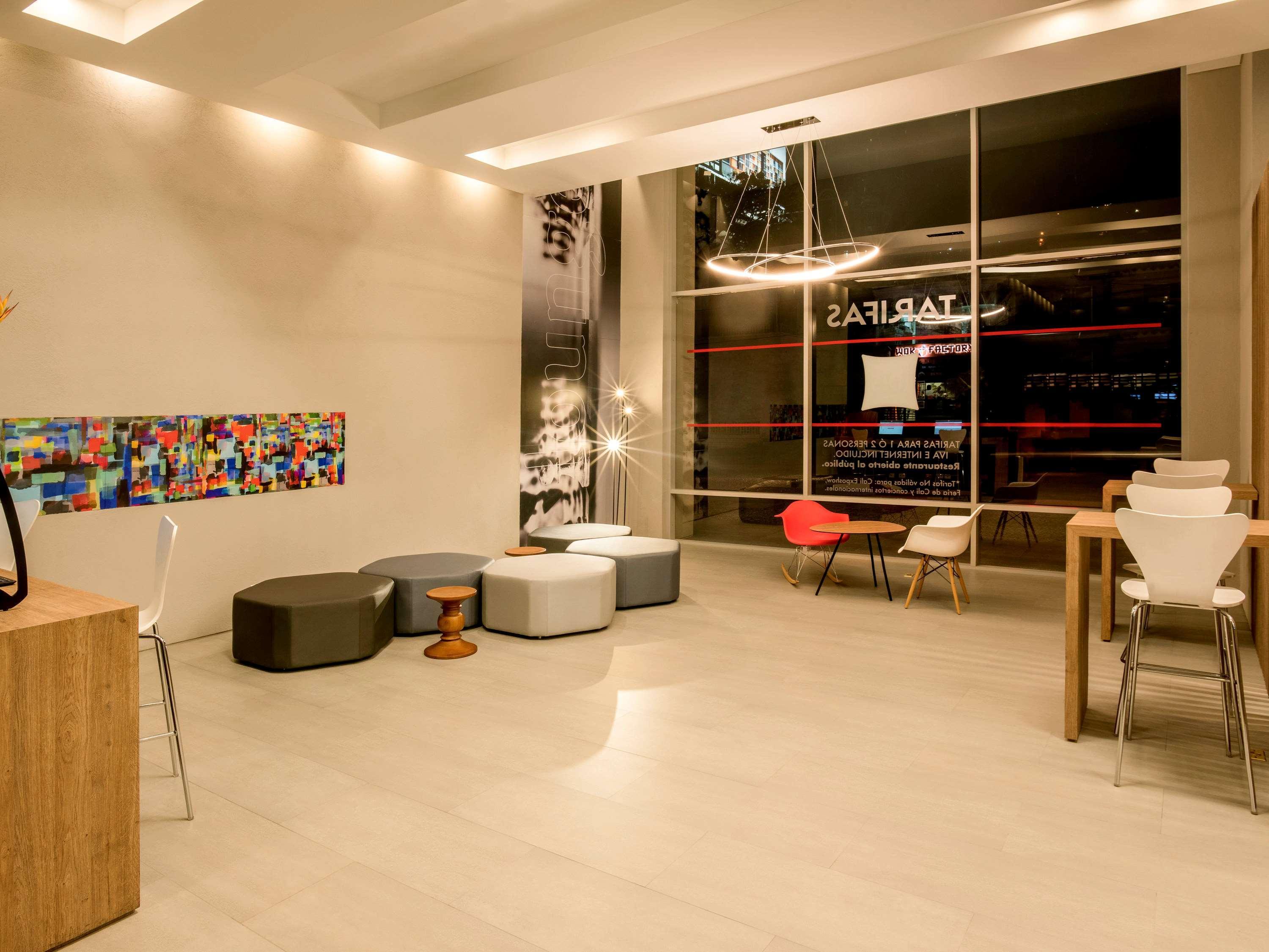 Hotel Ibis Cali Granada Εξωτερικό φωτογραφία