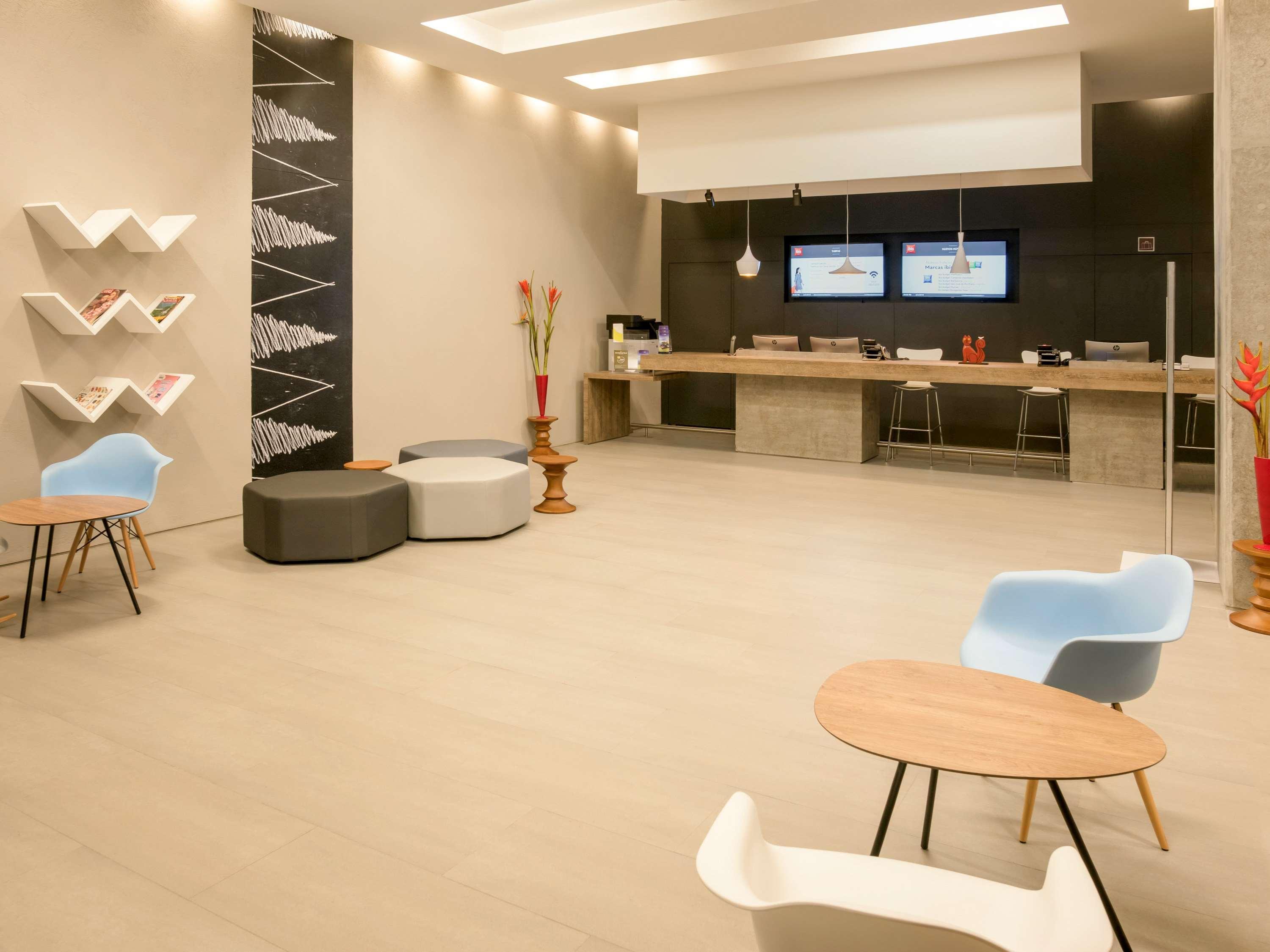 Hotel Ibis Cali Granada Εξωτερικό φωτογραφία