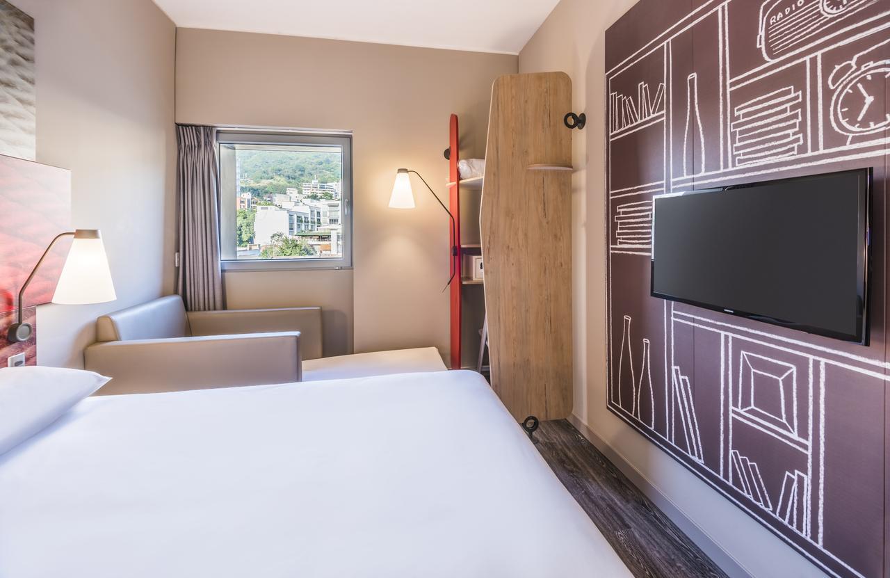 Hotel Ibis Cali Granada Εξωτερικό φωτογραφία